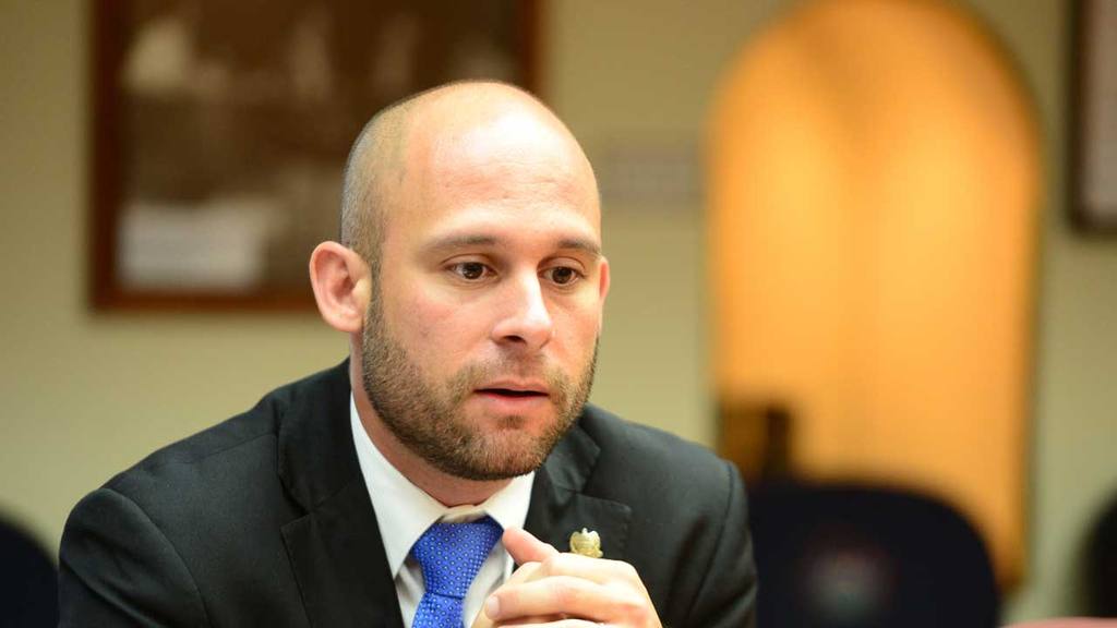 Presidente Bukele visita zona afectada por lluvias mientras diputado de ARENA lo acusó de estar en Miami presidente-bukele-visita-zona-afectada-por-lluvias-mientras-diputado-de-arena-lo-acuso-de-estar-en-miami